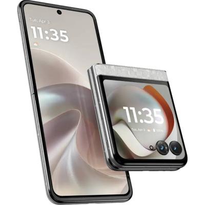 Razr (2026) device photo