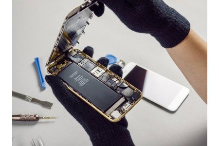 Phone Battery Replacement: How Much Will It Help?