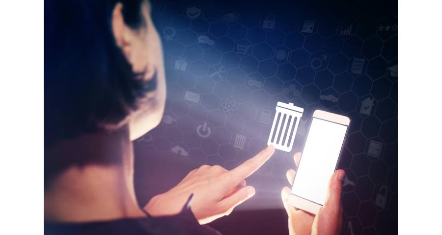How to (Permanently) Delete Phone Info Before Selling