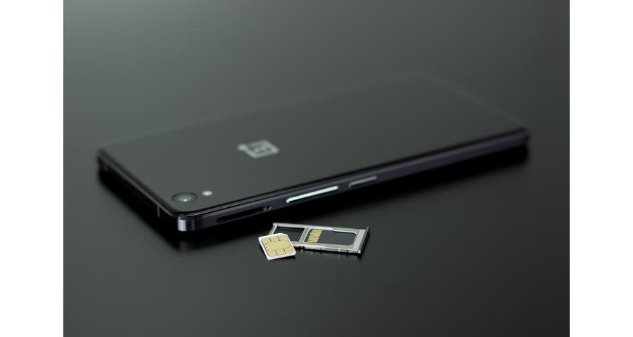 Should I Remove the SIM Card Before Selling my Phone?